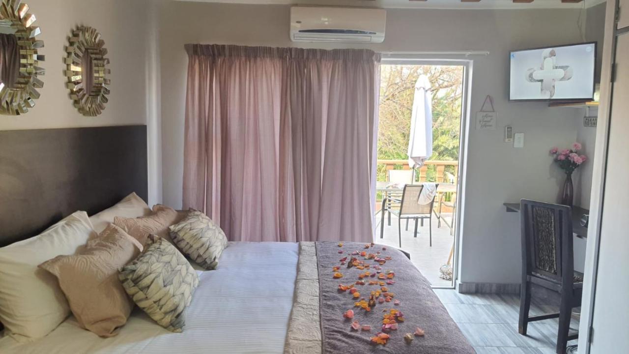 Gemstone Guest House Klerksdorp Eksteriør billede