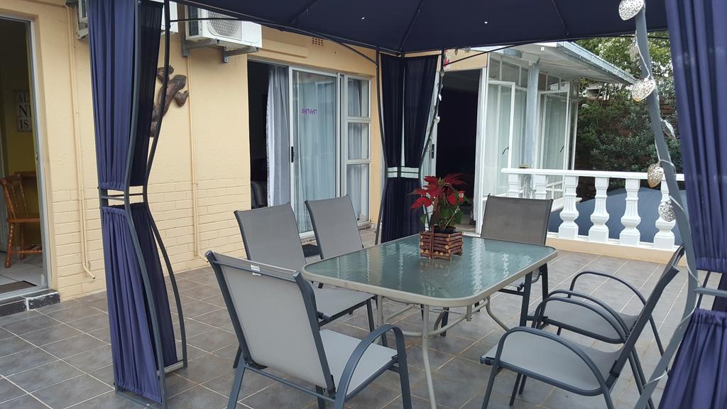 Gemstone Guest House Klerksdorp Eksteriør billede